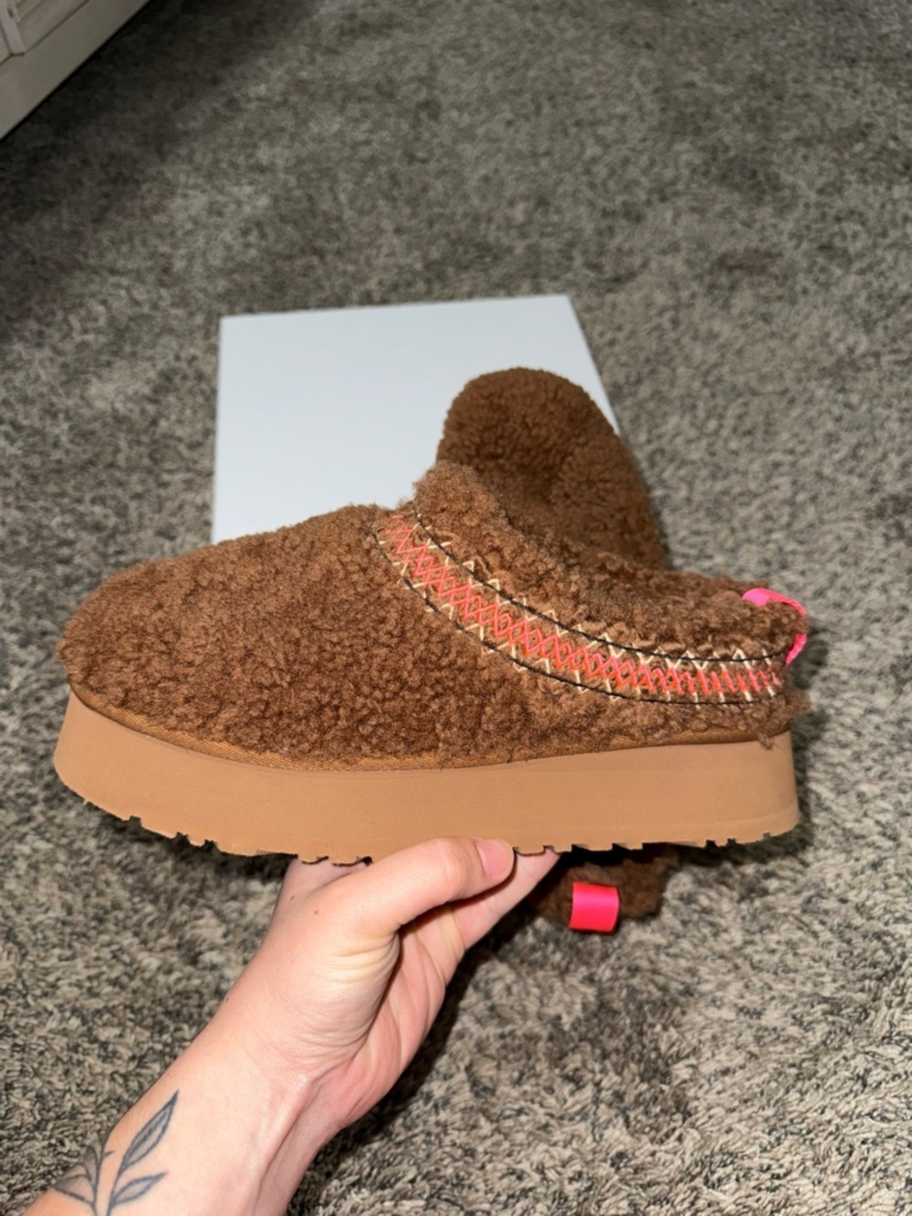 UGG Women’s Tazz Platform Slipper